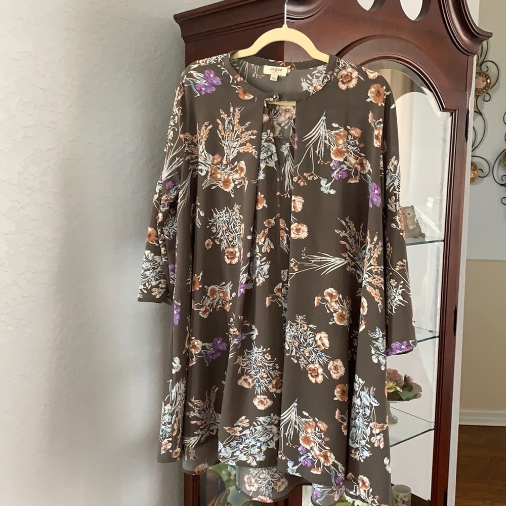 Umgee Women’s Gray Floral Dress Size L